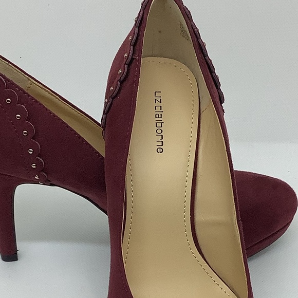Liz Claiborne 6M Daylin Maroon Suede Studded Round Toe heels - Picture 8 of 9